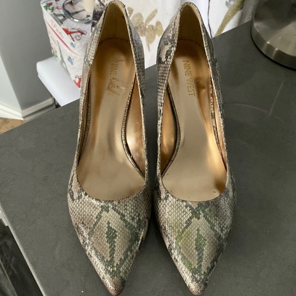 COPY - Nine West heels - Picture 1 of 7